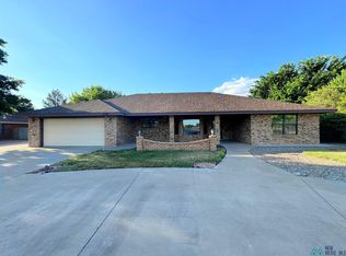 1107 E Mescalero Rd, Roswell, NM 88201