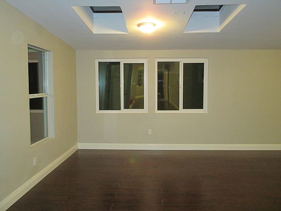 3rd image of 8859 Redwood Ave