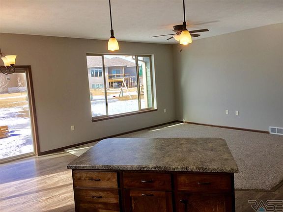 2nd image of 403 S Shebal Ave