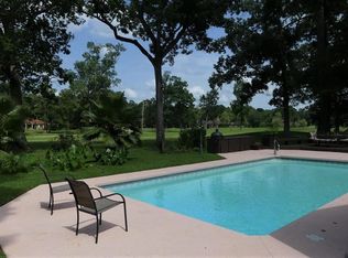 592 Brandon Rd, Conroe, TX 77302