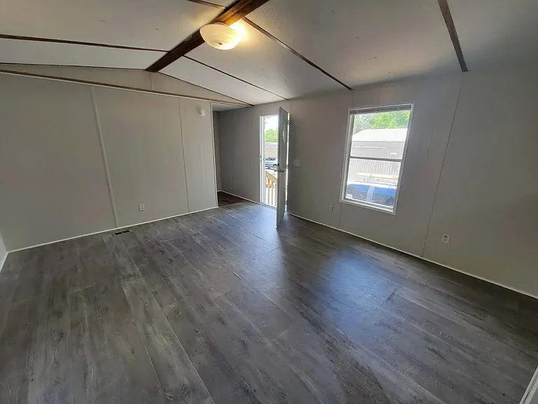 109 Embert Ln #6 — Photo 2