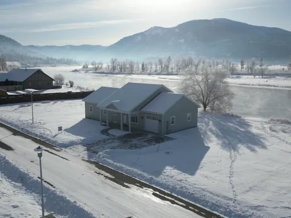 329 Meany St, Plains, MT 59859