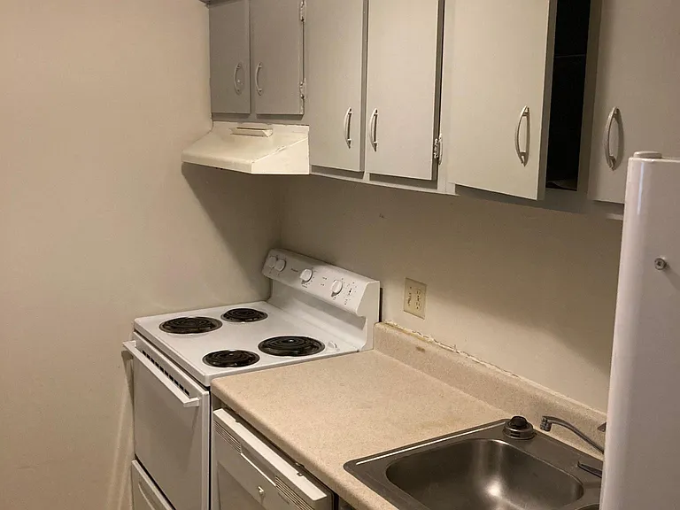 436 Steele Blvd — Photo 6
