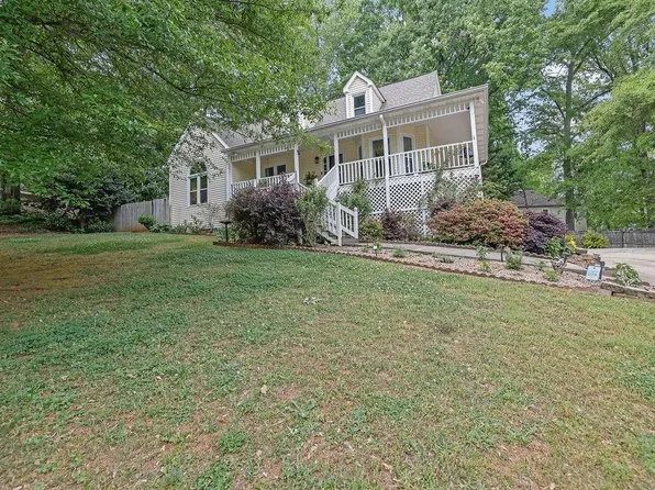 404 Kelly Cir, Woodstock, GA 30188