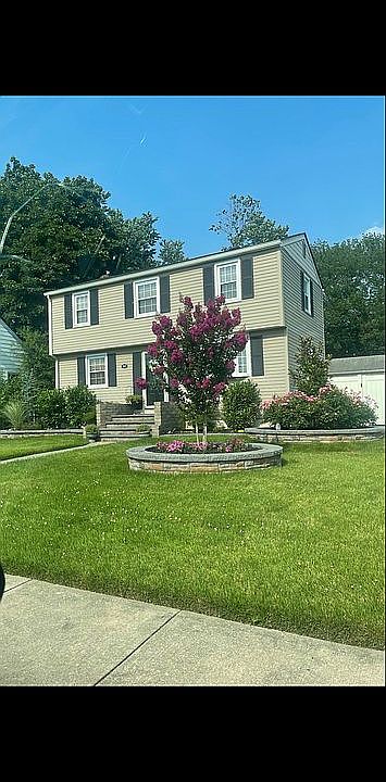 2nd image of 257 Union Ave