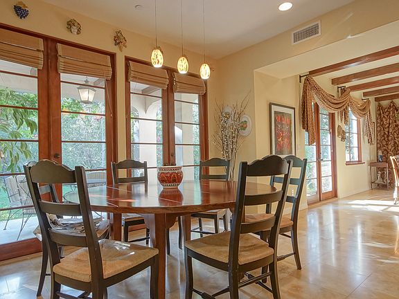 5th image of 3043 Carse Dr