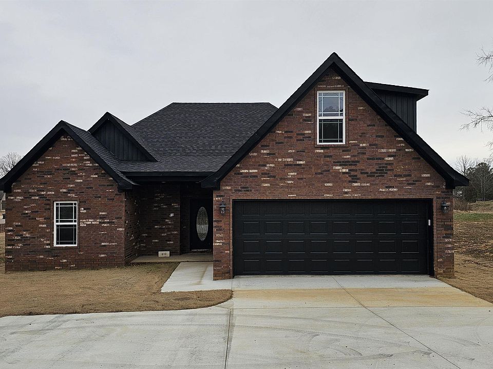 1st image of 610 Airport Rd