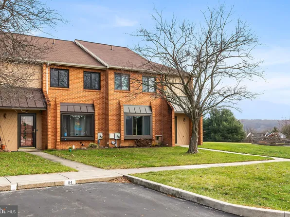 114 Caernarvon Ct, Exton, PA 19341