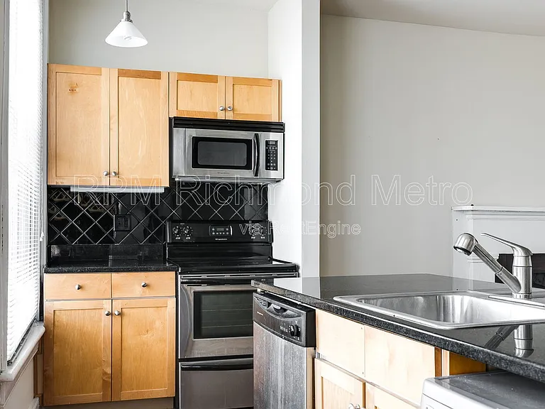 The Corner Lofts — Photo 41
