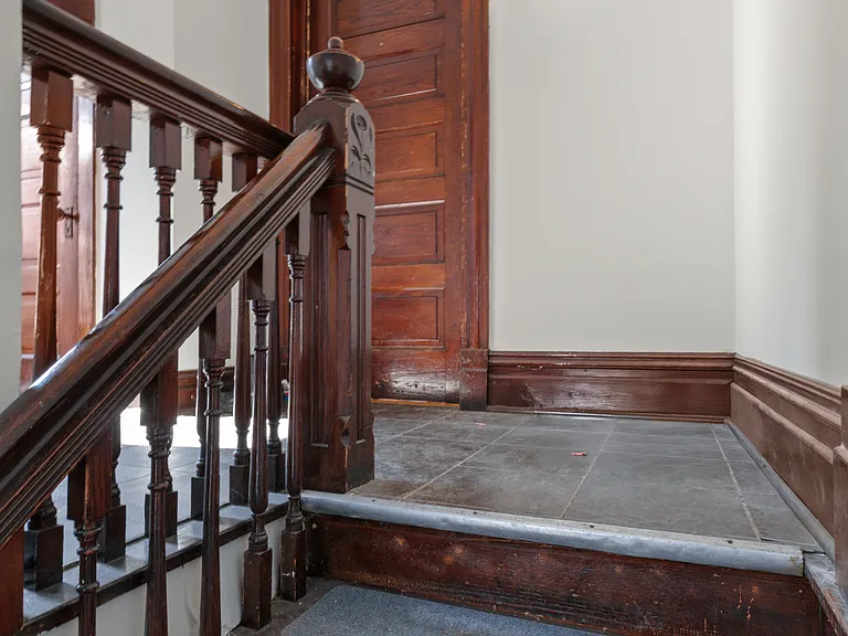 1121 Leonard Pl #2 — Photo 7