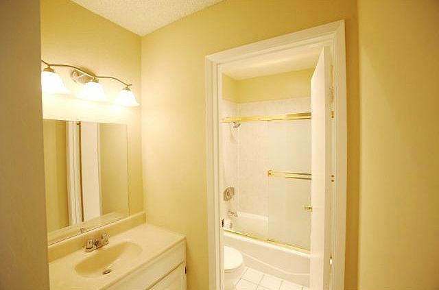 1st image of 3015 Kaiser Dr Unit G