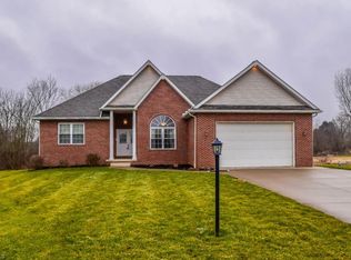 1305 Lina Ct, Louisville, OH 44641