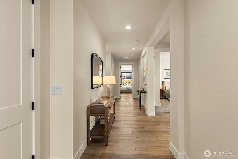 3rd image of 9104 NW Harvest Lane