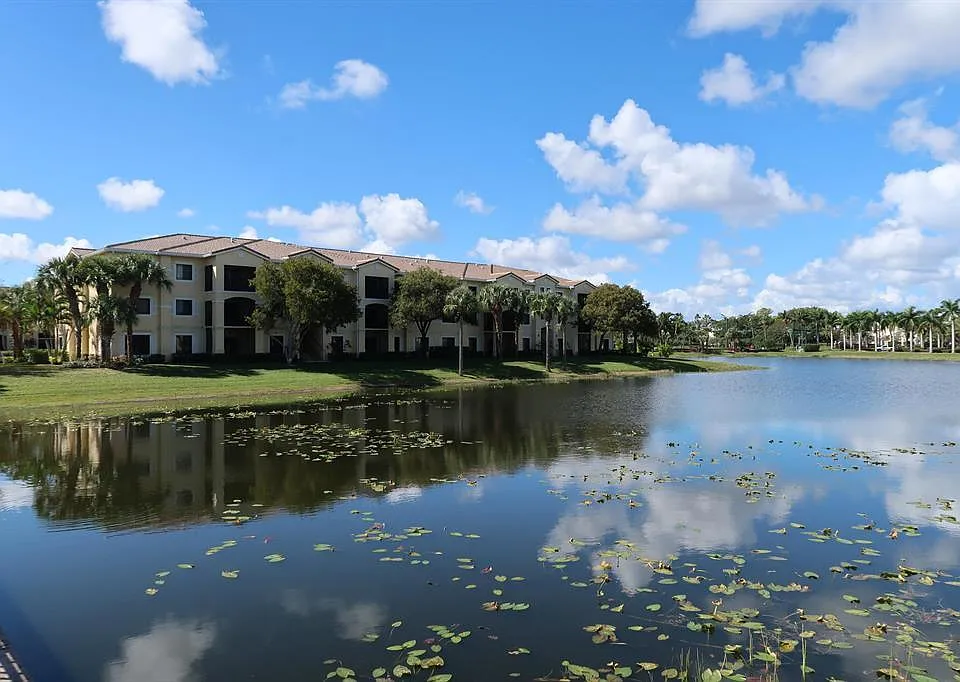 2813 Grande Pkwy #109