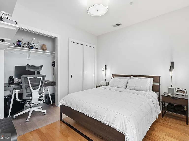 435 R St NW #404 — Photo 9
