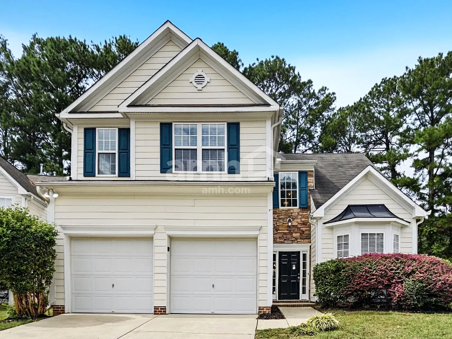 3 bed, 2.5 bath, 1909 sqft, $2,110 — Photo 1