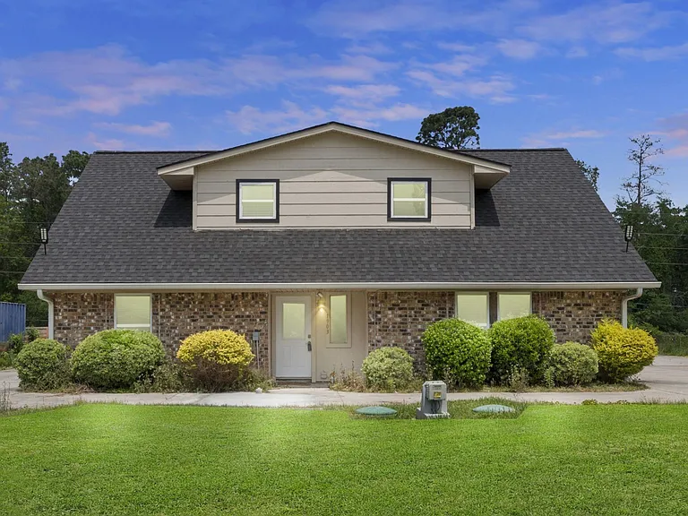 1903 Pinewoods Way — Photo 13