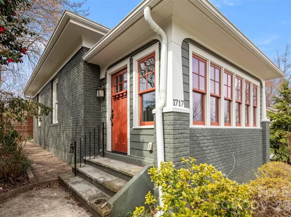 1717 Clairmont Dr, Hendersonville, NC 28791