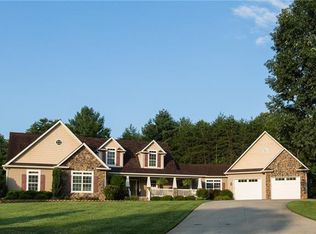 180 Glade Creek Dr, Taylorsville, NC 28681