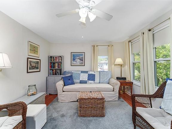 4th image of 1073 Sea Holly Ct