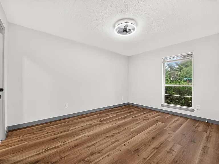 3102 Knotty Oaks Trl — Photo 25
