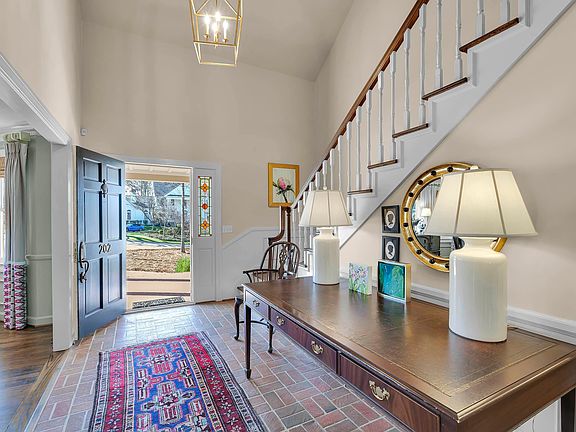 4th image of 202 Collins Creek Rd