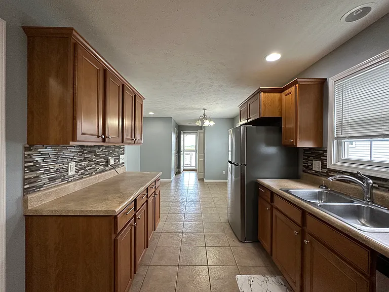 1602 Belclare Rd — Photo 23