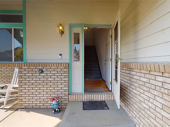 3rd image of 2325 Sherri Mar St
