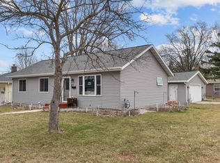 807 E Harding Dr, Appleton, WI 54915