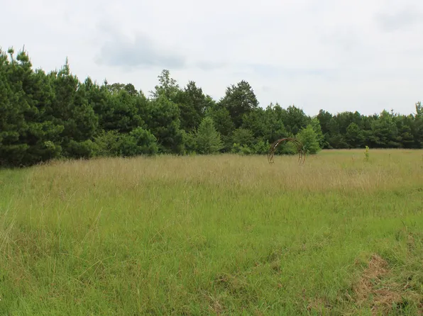 140 Carrington Rd, Byhalia, MS 38611