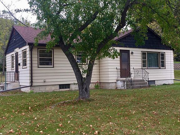 2nd image of 398 N Lakeshore Dr