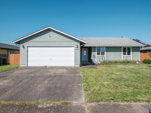 3197 Columbine St, Lebanon, OR 97355