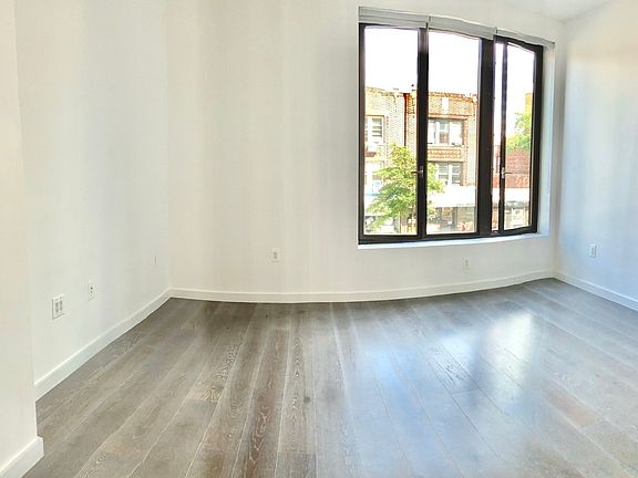 5th image of 28-18 Steinway St #2020