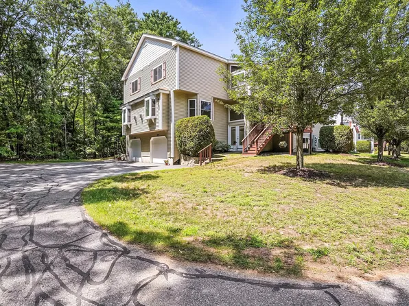 3 Governors Way #C, Milford, MA 01757