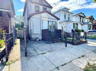 2526 E 22nd St, Brooklyn, NY 11235