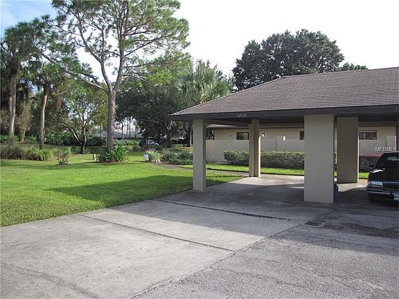 2nd image of 2200 Sawgrass Ct