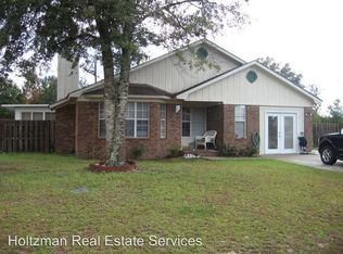 74 W Kenny Dr, Hinesville, GA 31313