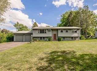 23 Poitras Rd, Bristol, CT 06010