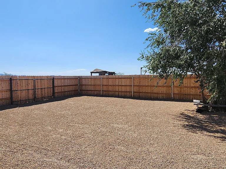 537 S Taylor Rd — Photo 25