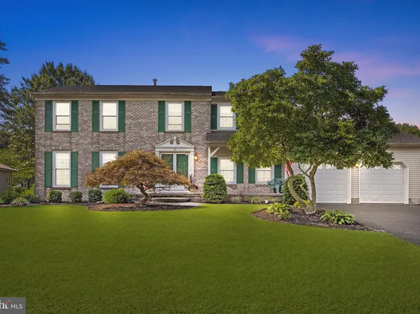 10 Barnard Pl, Princeton Junction, NJ 08550