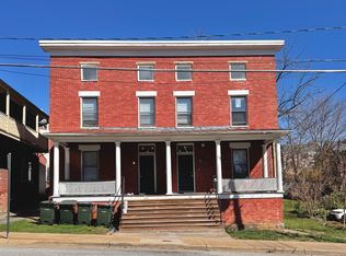 303 W Beverley St UNIT 2, Staunton, VA 24401