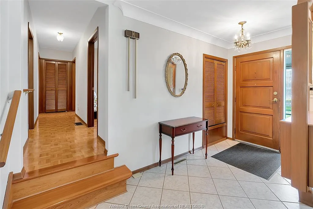 3 bed, 1.5 bath, $2,650 — Photo 4
