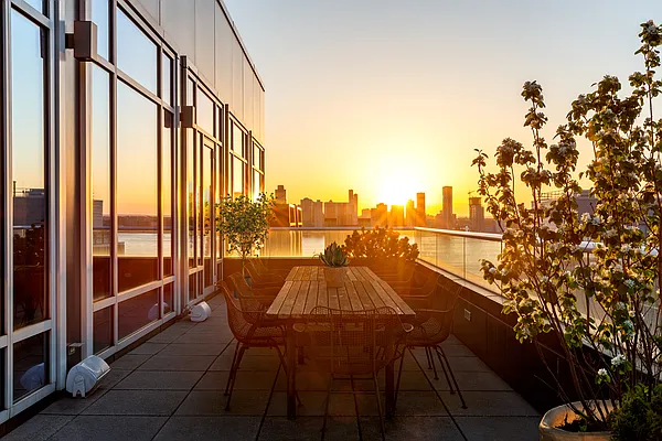 Sold by Modlin Group | media 2