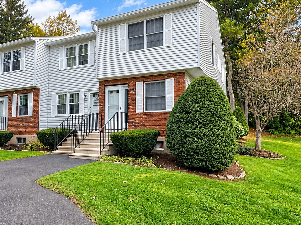 1st image of 13 Holt St #56
