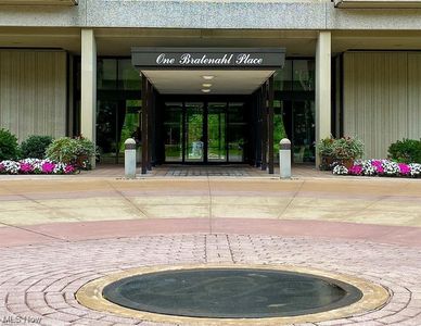 1 Bratenahl Pl APT 507, Bratenahl, OH, 44108