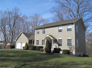 11 Scott Ln, Windsor, CT 06095