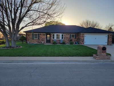 1906 Texas St, Perryton, TX, 79070