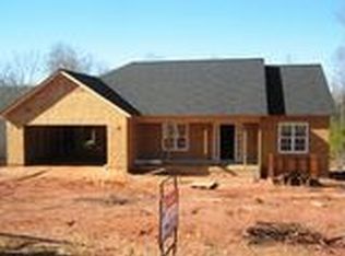 33 Wrigley Ct, Hull, GA 30646