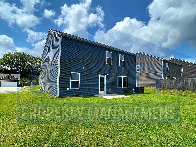 1471 Housley Dr — Photo 3
