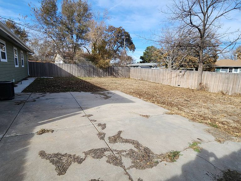 Listing photo 5